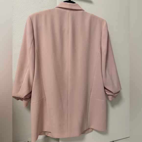 Women’s ZARA Blazer - Picture 5 of 5